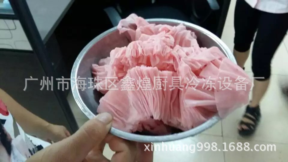 臺灣進(jìn)口鈺堃熊貓款 綿綿冰刨冰機(jī) 商用電動(dòng)碎冰機(jī) 刨雪花冰機(jī)